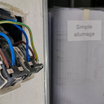 Cablage simple allumage : phase et retour lampe sur interrupteur