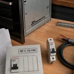 Quel disjoncteur pour un four : 20A ou 32A et câble 2,5 mm²