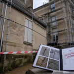 Ravalement de façade tous les combien : 10 ans, façade sur échafaudage